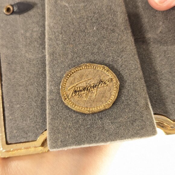 Terragraphics Green enamel strut photo frame, Vintage pet memorial frame - Picture 6 of 13